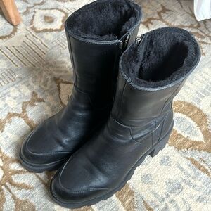 Shearling lined winter boots